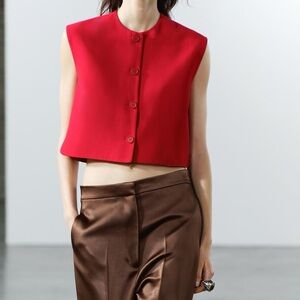 Red round neck vest